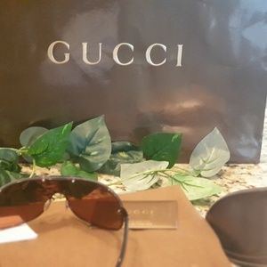 GUCCI SUNGLASSES